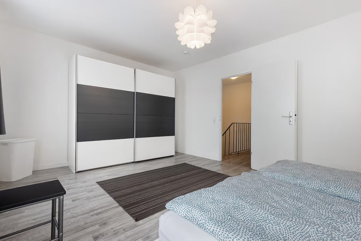 Schlafzimmer Ansicht 2